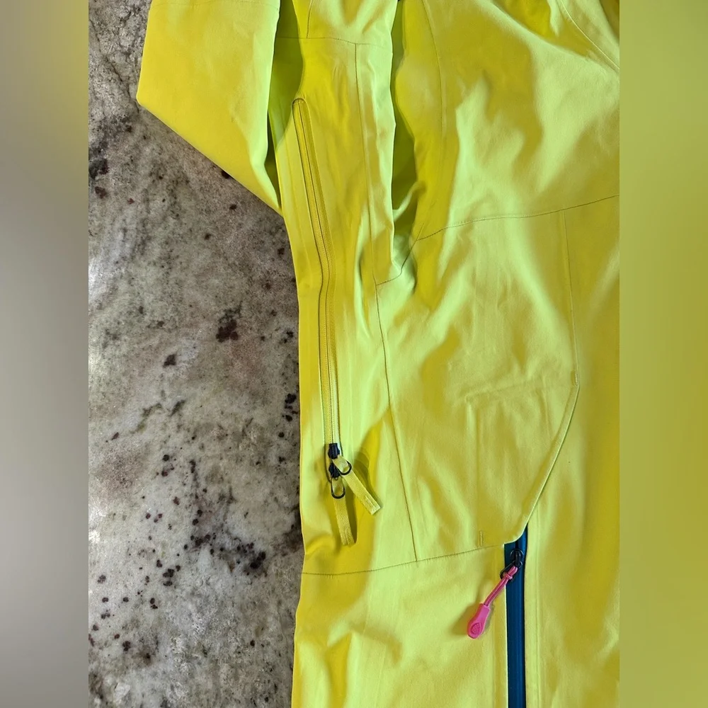 Stio Womens ‘22 Ski Shell - Picture 15 of 16